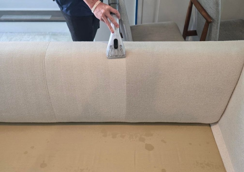 What Is The Average Cost Of Upholstery Cleaning In Livingston La