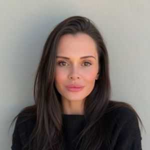 Erica Thomas Headshots