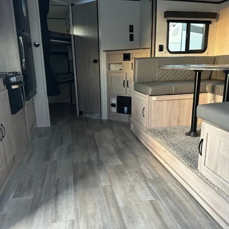 Professional Commercial RV Cleaning Service In Bridgeport, TX