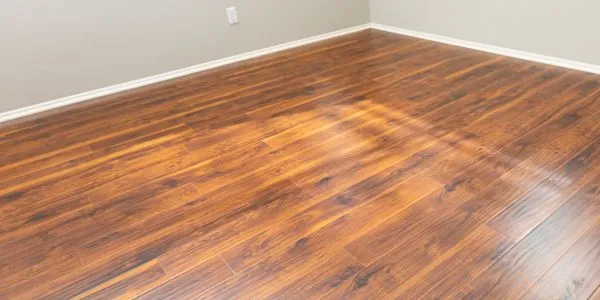Voda Vinyl & Laminate Floor Cleaning Services